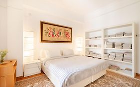 Vibrant In Pangrati By Athenian Homes